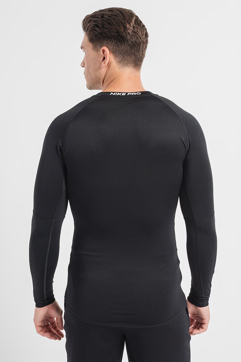 Nike Футболна блуза с Dri-FIT по тялото Черен
