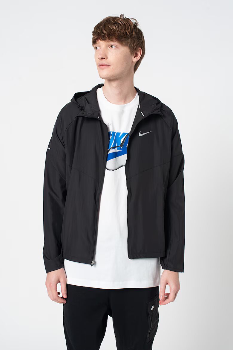 Nike Непромокаемо яке за бягане Repel Miler Черен