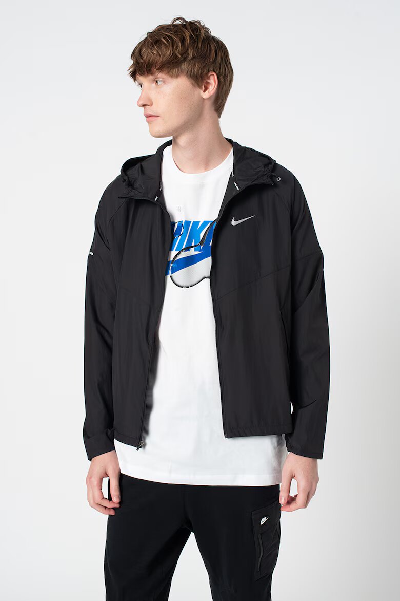 Nike Непромокаемо яке за бягане Repel Miler Черен