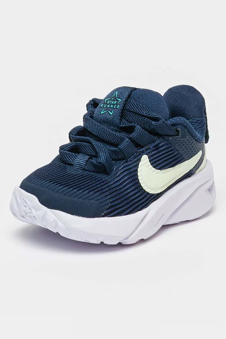 Nike Обувки Star Runner 4 за бягане със синтетика Бледозелен/Бял/Тъмносин