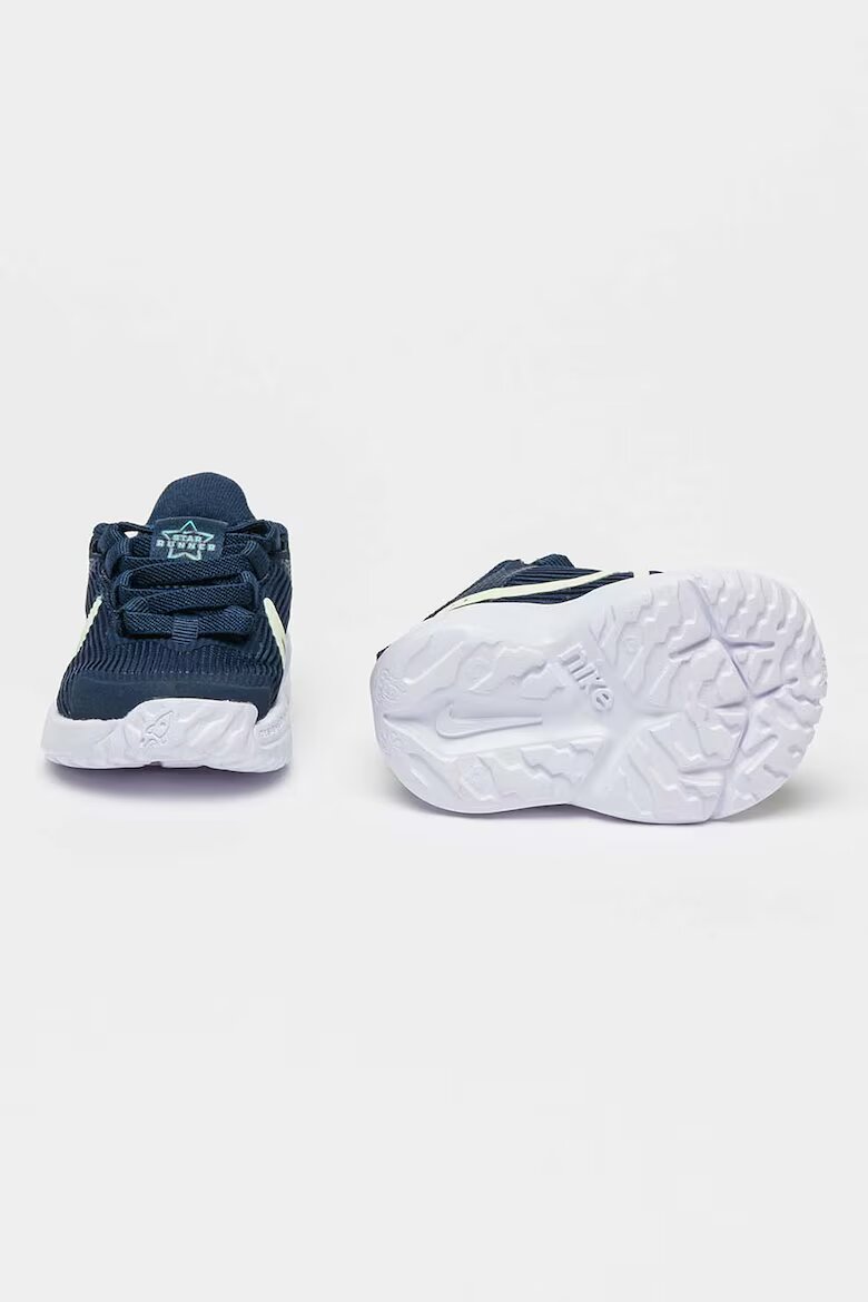 Nike Обувки Star Runner 4 за бягане със синтетика Бледозелен/Бял/Тъмносин