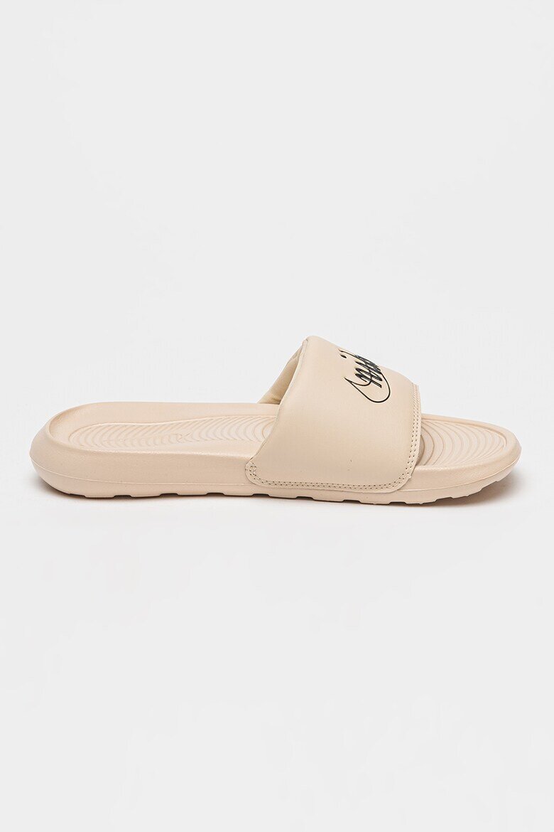 Nike One Черен/Крем