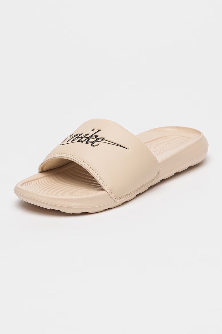 Nike One Черен/Крем