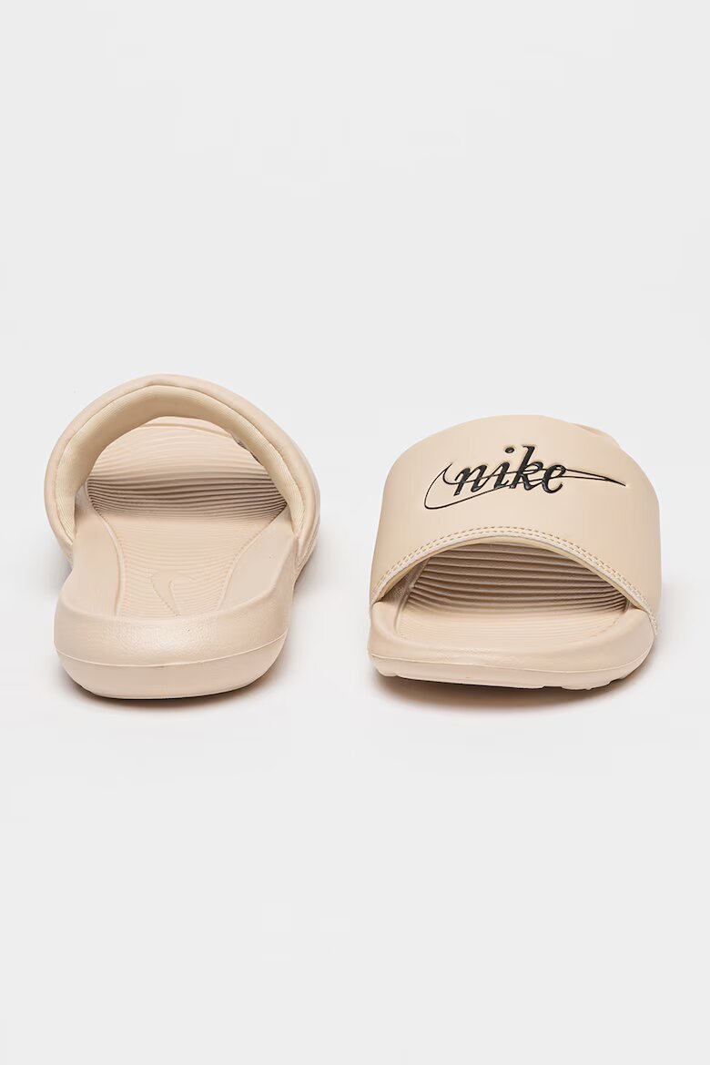 Nike One Черен/Крем