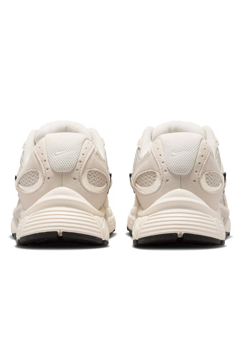Nike Скосени спортни обувки V5 RNR с мрежеста материя Бежов