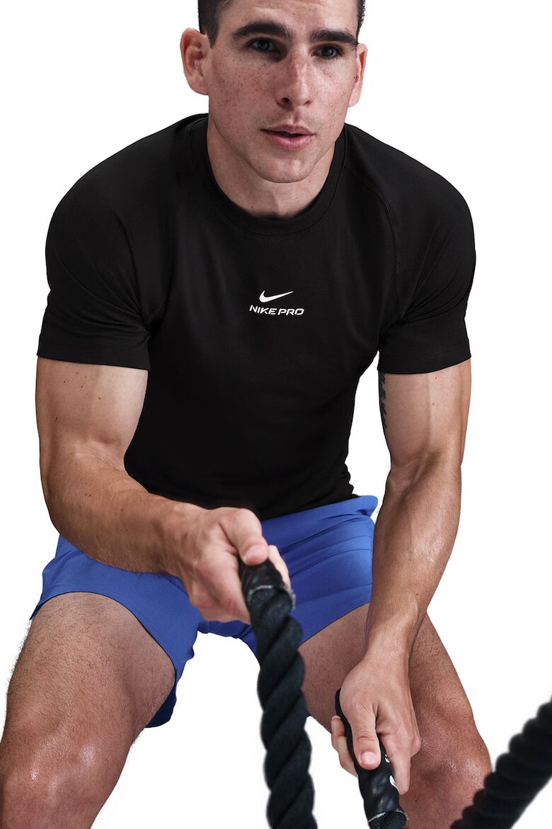 Nike Слим тениска за фитнес с Dri-Fit Бял/Черен
