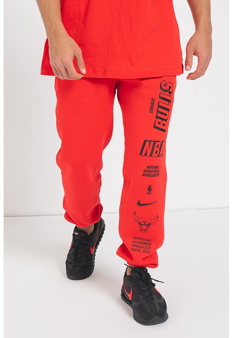 Nike Спортен панталон Chicago Bulls с джобове встрани - Червен/Черен