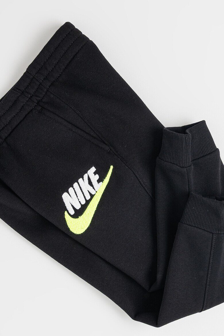 Nike Спортен панталон с памук с бродирано лого Черен