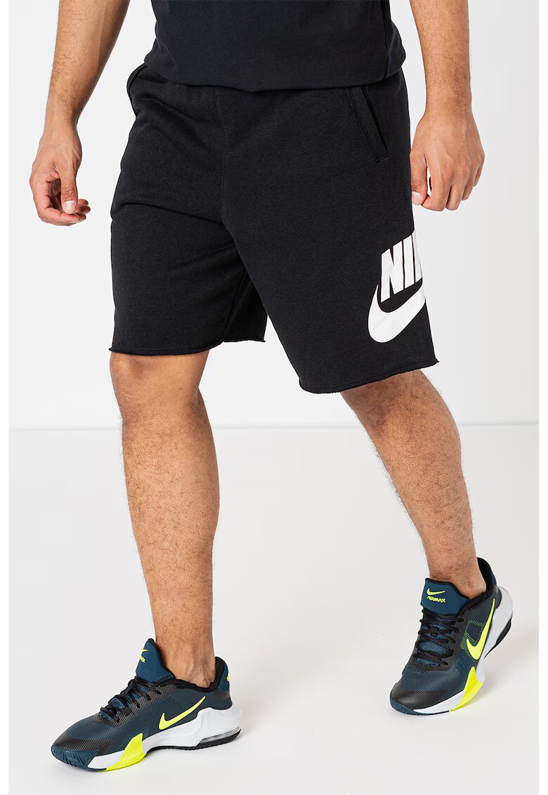 Nike Спортни бермуди Club Alumni с лоо - Бял/Избеляло черно