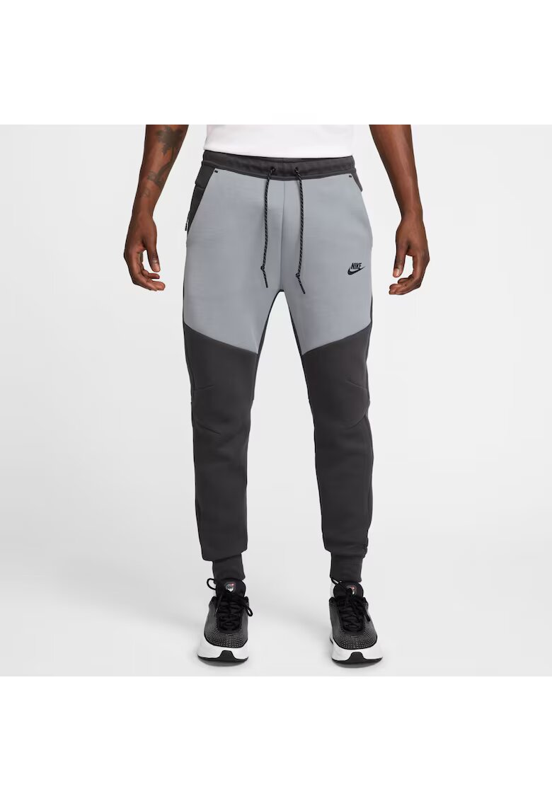 Nike Спортни мъжки панталони Tech Fleece -
