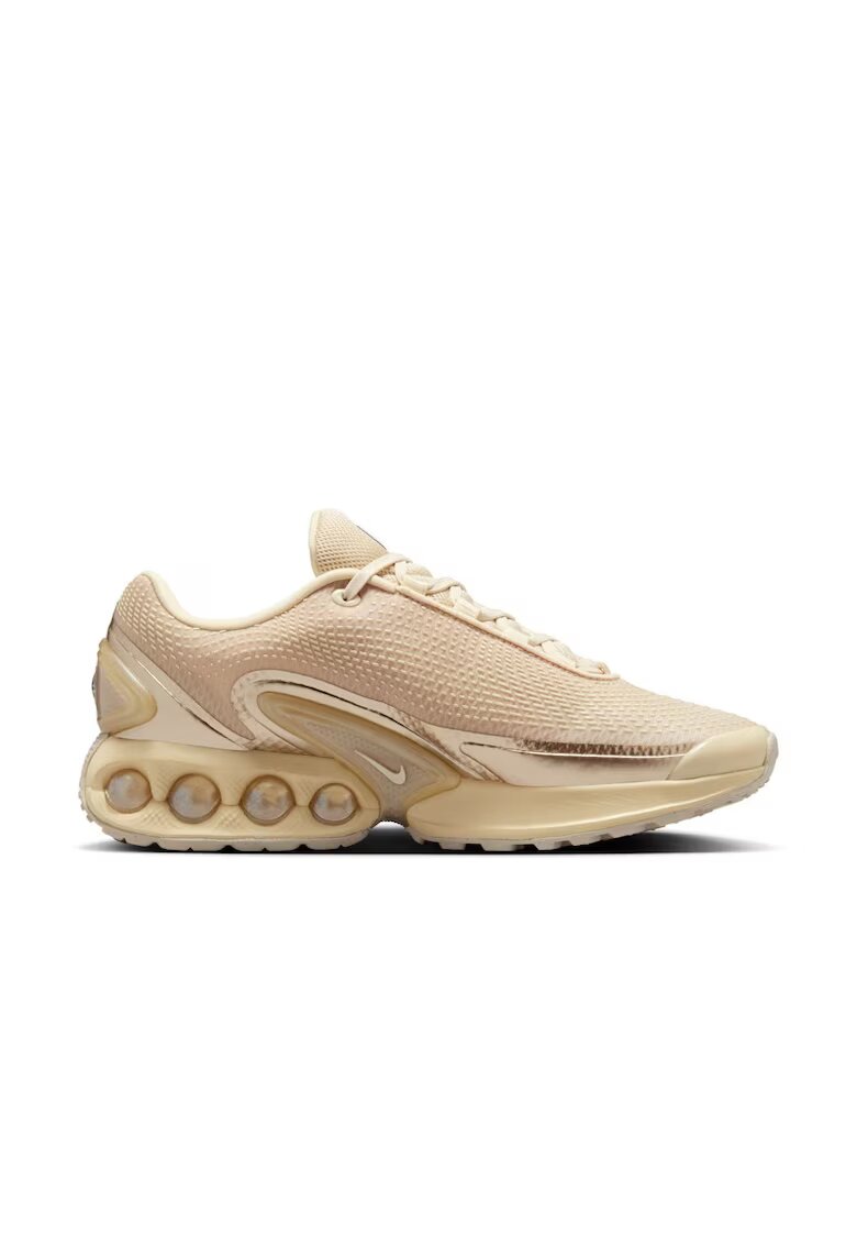 Nike Спортни обувки за бягане Nsw - W AIR MAX DN - HV4861-200 - Sand Brown