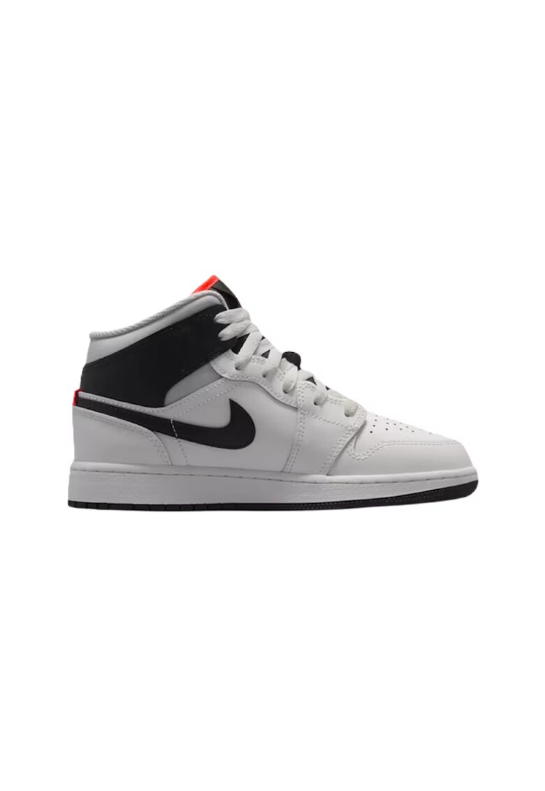 Nike Спортни обувки за деца AIR JORDAN 1 MID BG - Екологична кожа -