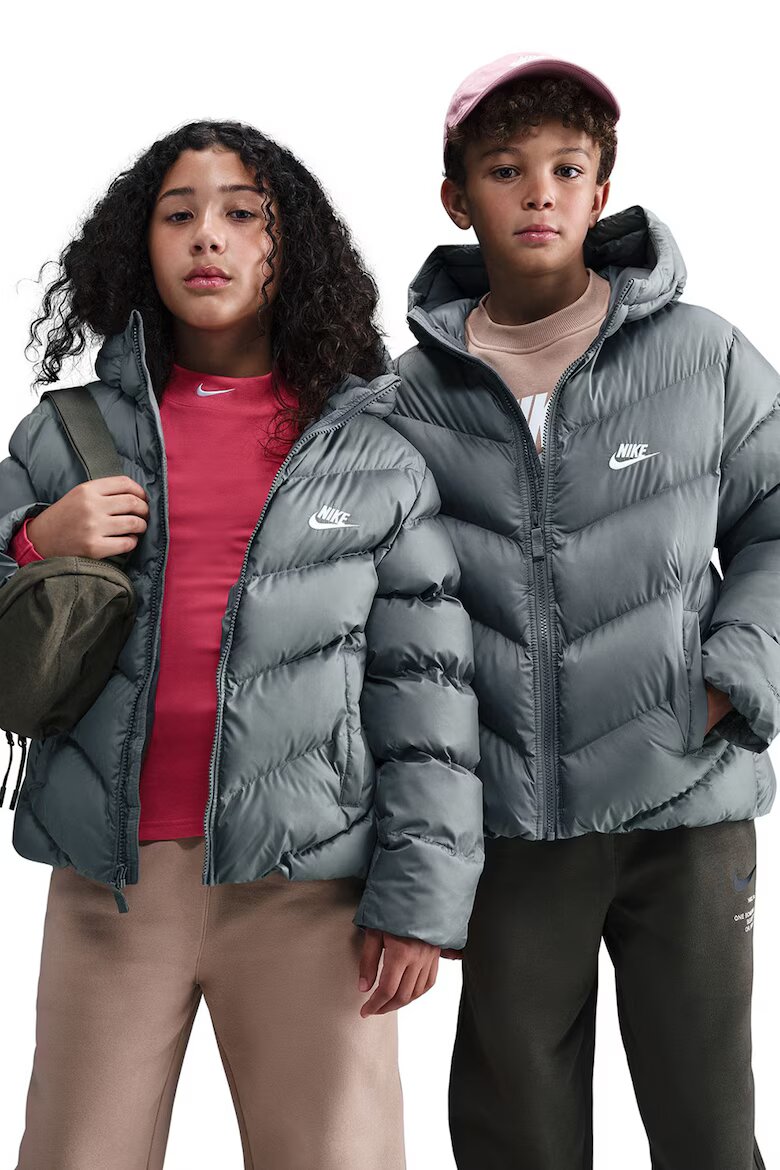 Nike Свободно подплатено зимно яке с лого Пепеляво сиво