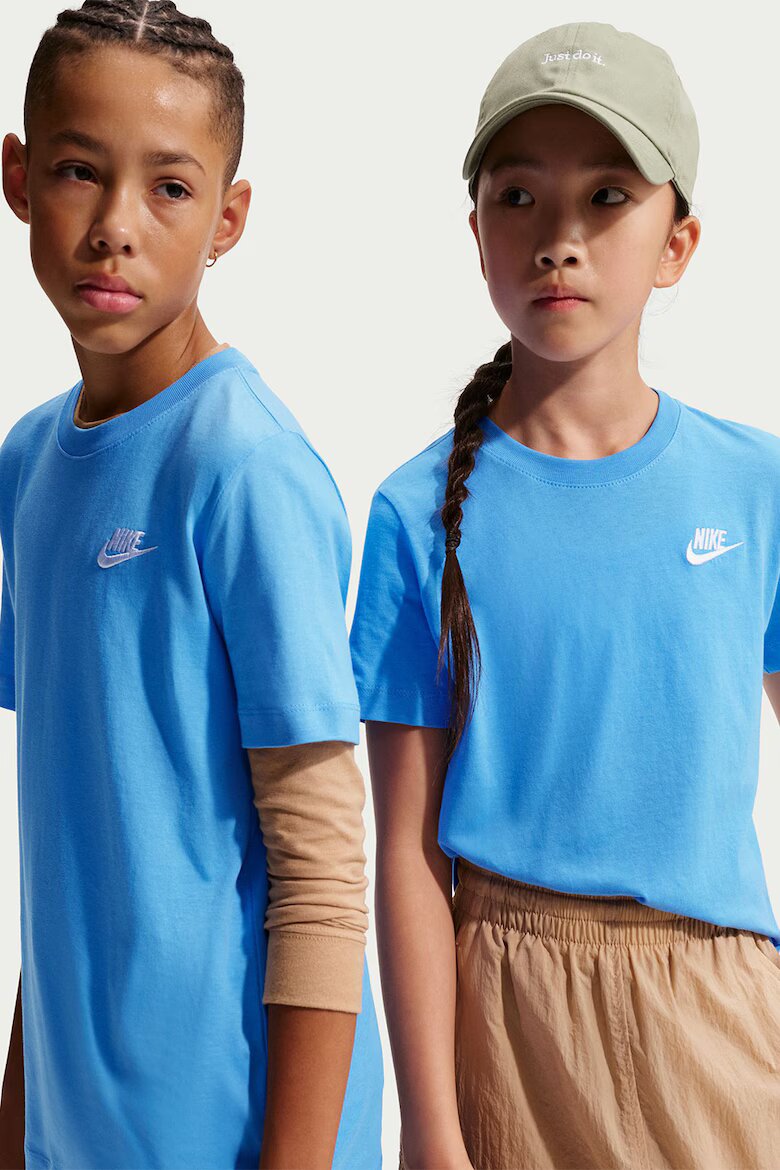 Nike Тениска Futura с овално деколте