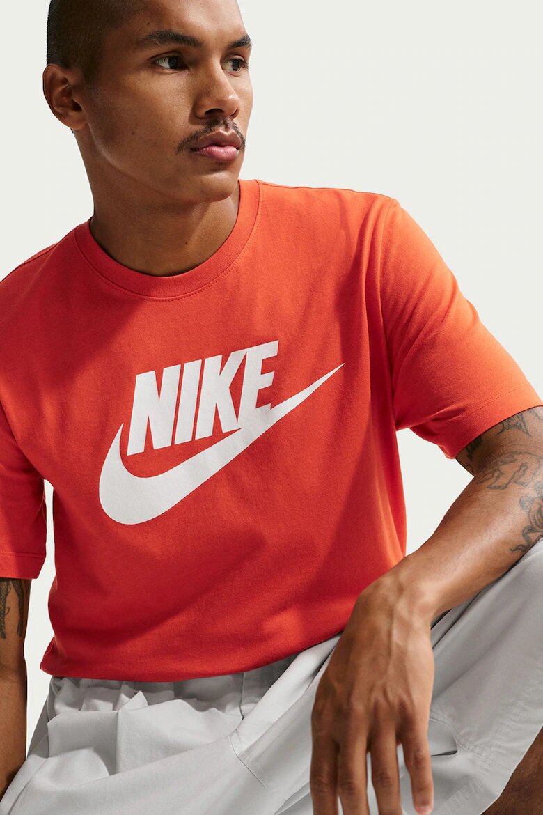 Nike Тениска Icon Futura с лого Мандарина/Мръснобял