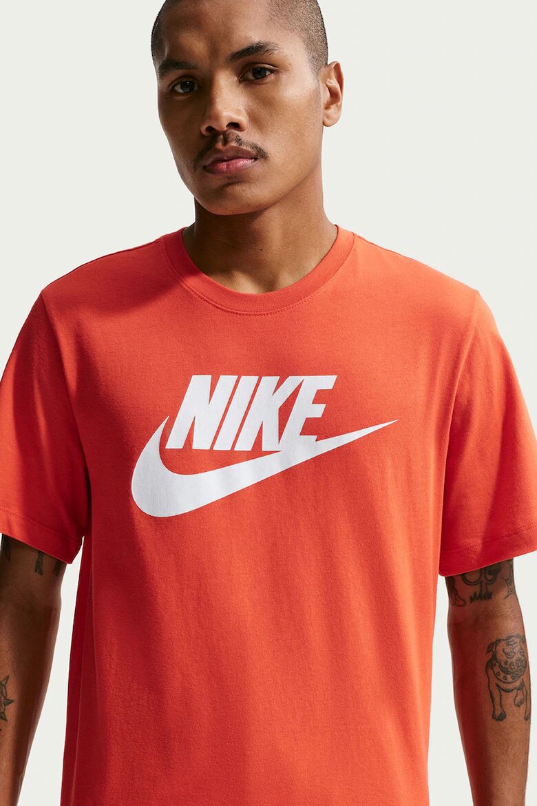 Nike Тениска Icon Futura с лого Мандарина/Мръснобял