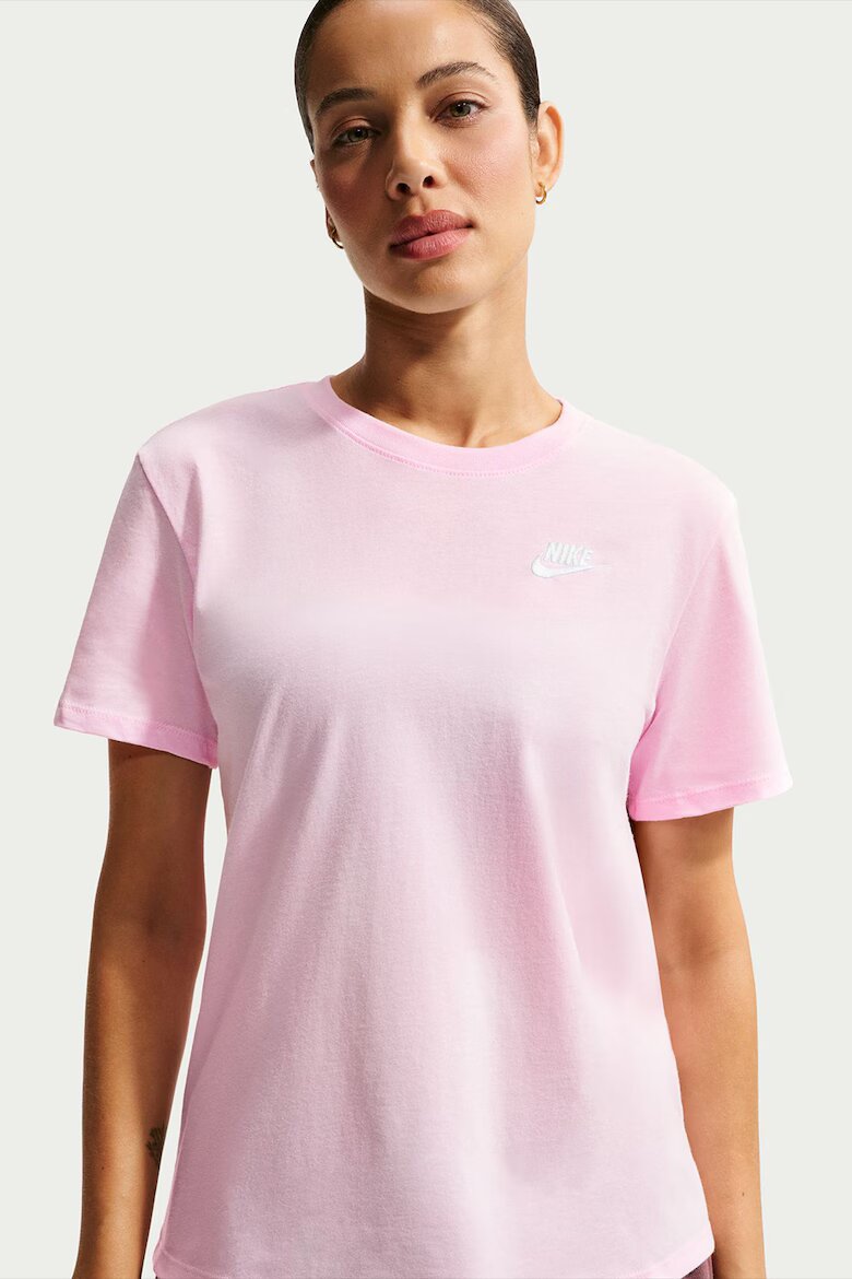 Nike Тениска Sportswear Club Essentials с овално деколте
