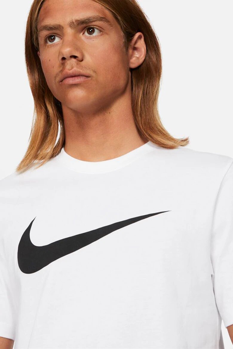 Nike Тениска Sportswear Swoosh с лого Бял
