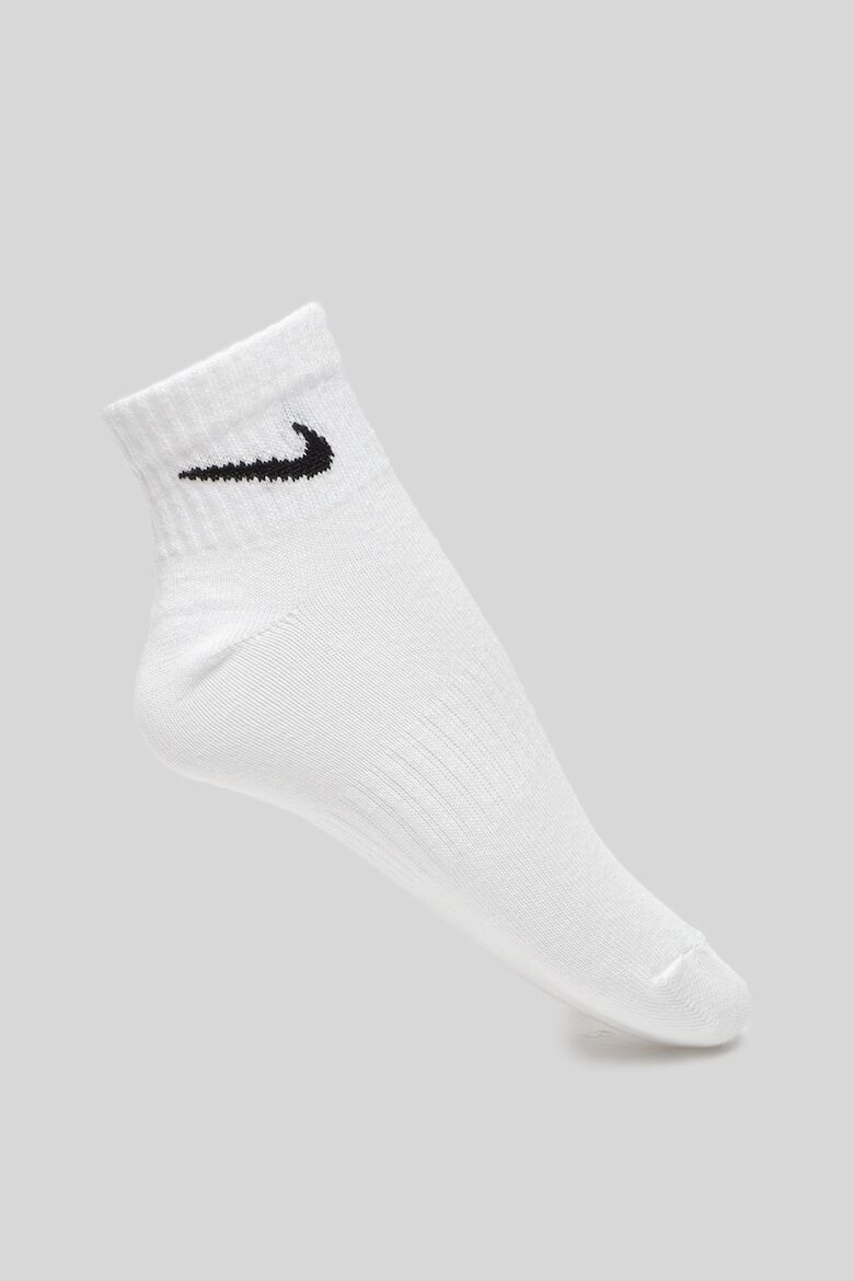 Nike Унисекс фитнес чорапи Everyday Lightweight с Dri-FIT - 3 чифта Бял