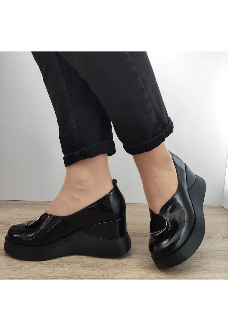 PERLLA Ежедневни дамски обувки 1444-3 Black Lacquer - черни
