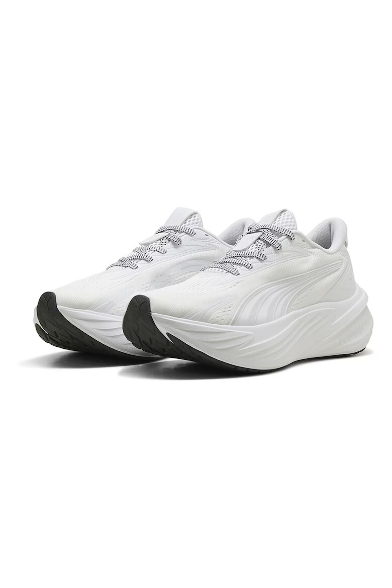 Puma Скосени мрежести обувки за бягане Maxima Pro със синтетика Бял