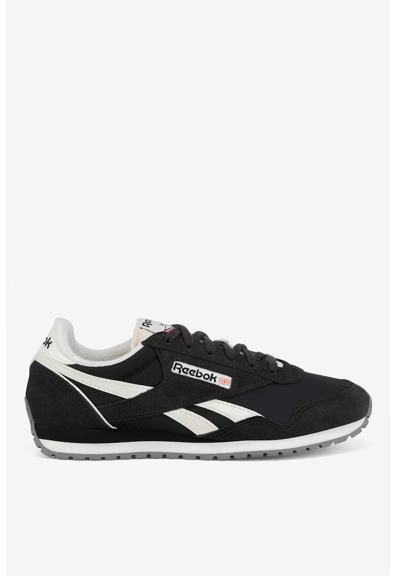 Reebok Дамски спортни обувки 5903419986338 - Велур -