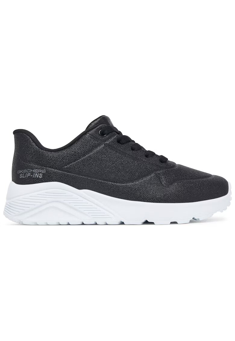 Skechers спортни обувки от синтетичен материал Slip-Ins - дебела подметка - черно/бяло