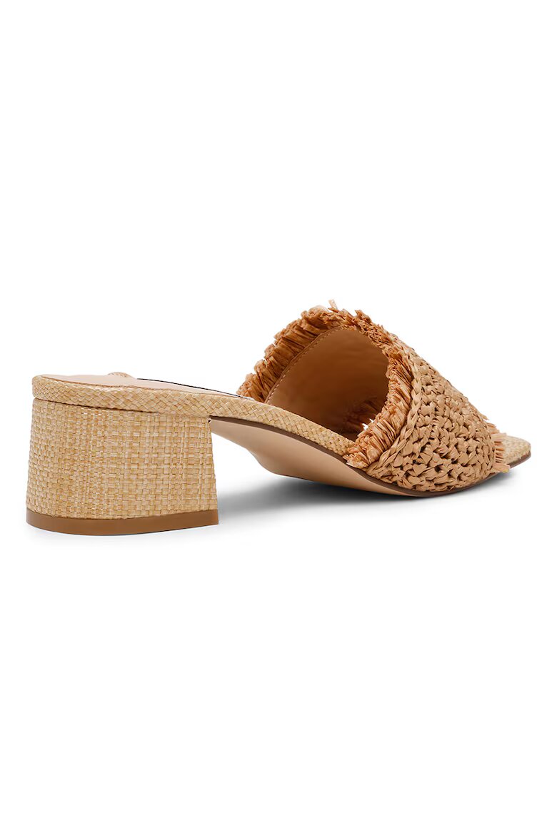 Steve Madden Едноцветни масивни сандали Бежов