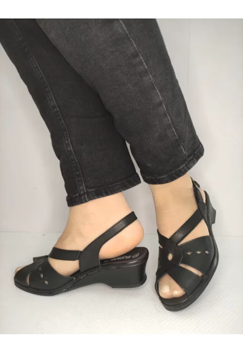 Suave Дамски ежедневни сандали Roma -