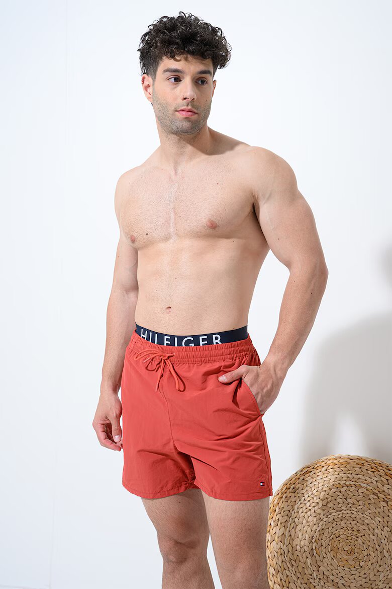 Tommy Hilfiger Плувни шорти с лого на талията Маково червено