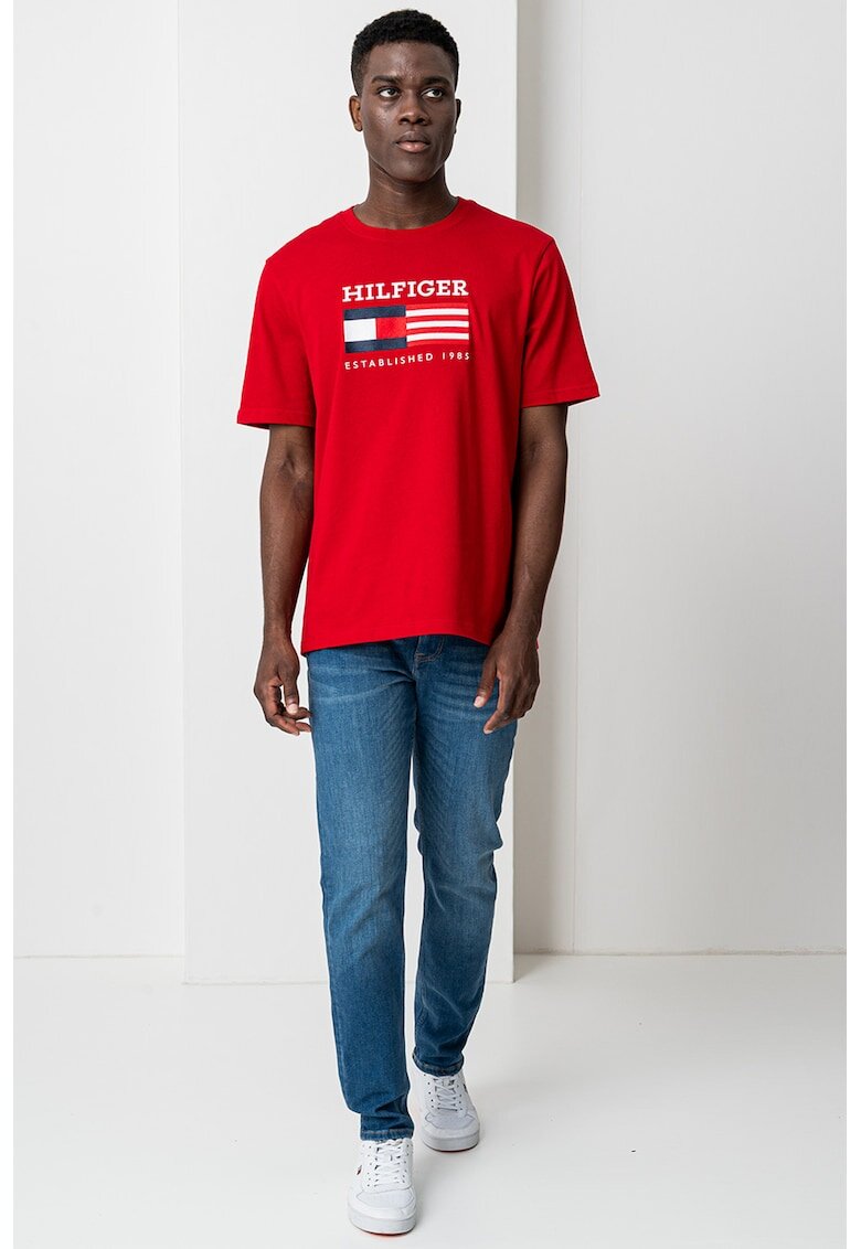 Tommy Hilfiger Тениска с лого - Червен/Избеляло черно/Бял