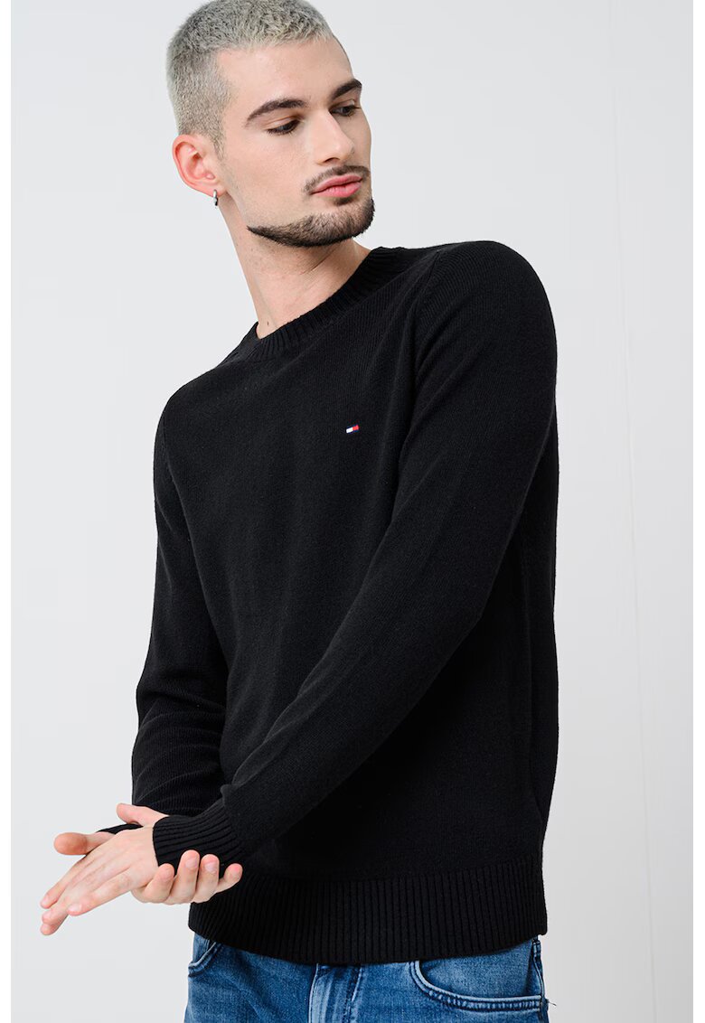 Tommy Hilfiger Вълнен пуловер с лого