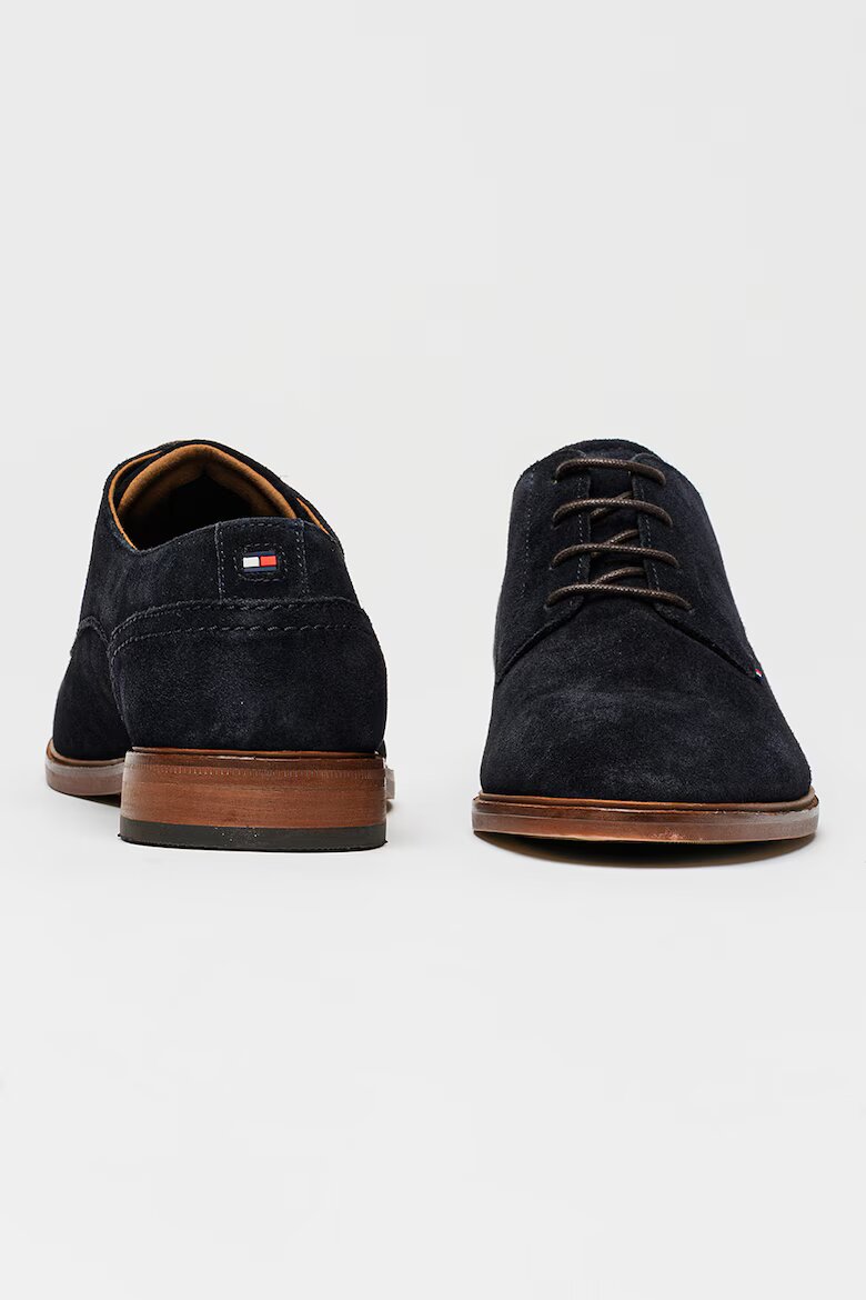 Tommy Hilfiger Велурени обувки Derby Черен/Карамел