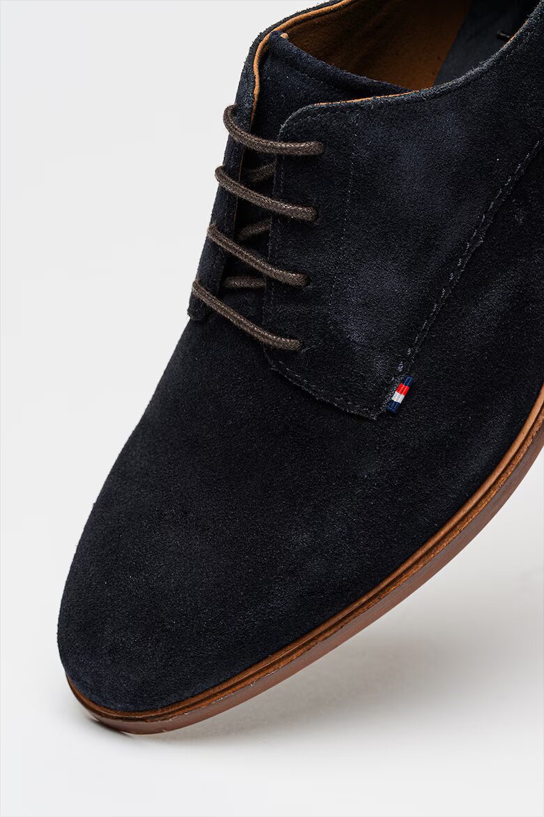 Tommy Hilfiger Велурени обувки Derby Черен/Карамел