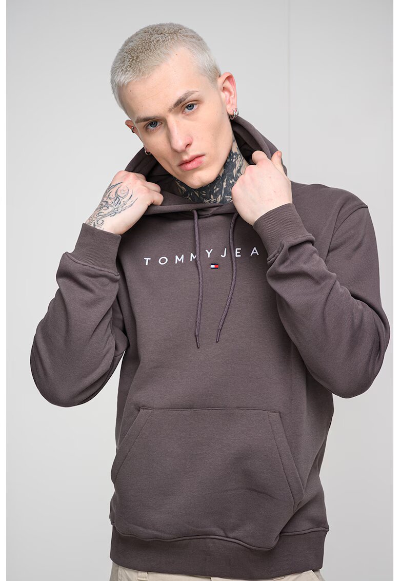 Tommy Jeans Худи с памук с бродирано лого - Тъмнокафяв