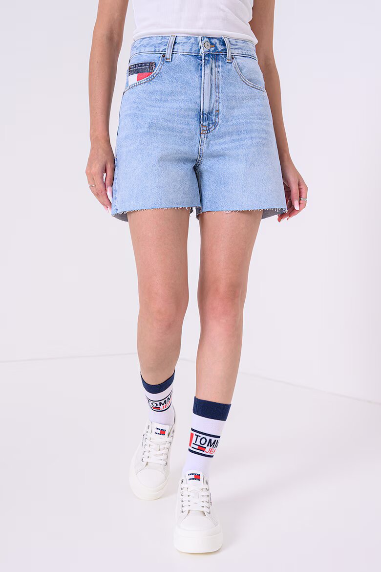 Tommy Jeans Къси дънки Mom Светлосин