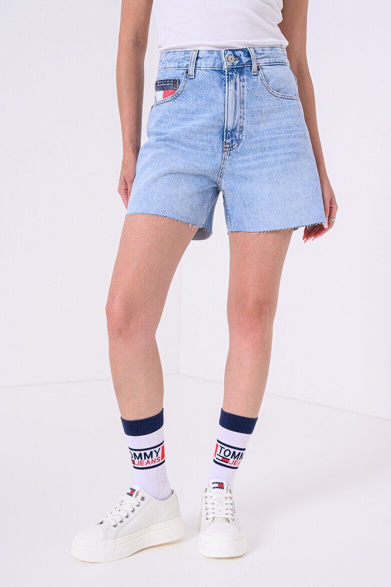 Tommy Jeans Къси дънки Mom Светлосин