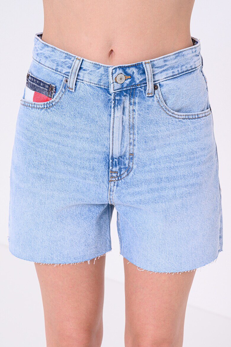 Tommy Jeans Къси дънки Mom Светлосин