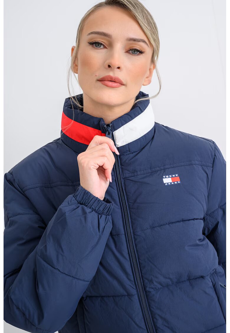 Tommy Jeans Подплатено зимно яке с лого