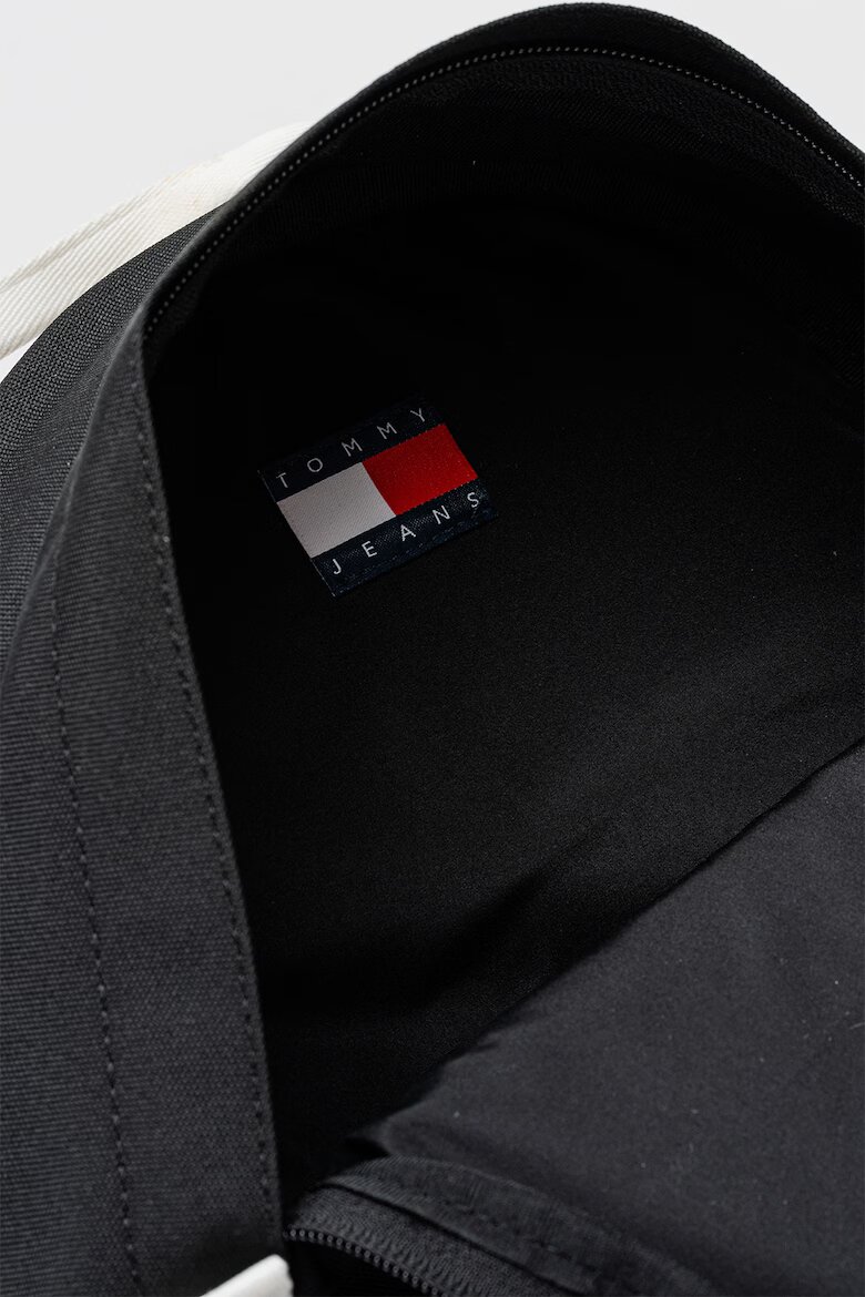 Tommy Jeans Раница ESS Daily с външен джоб - 6 л Черен