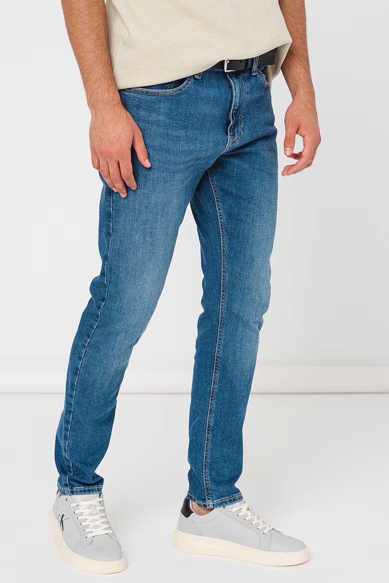 Tommy Jeans Скосени дънки със средна талия Тъмносин