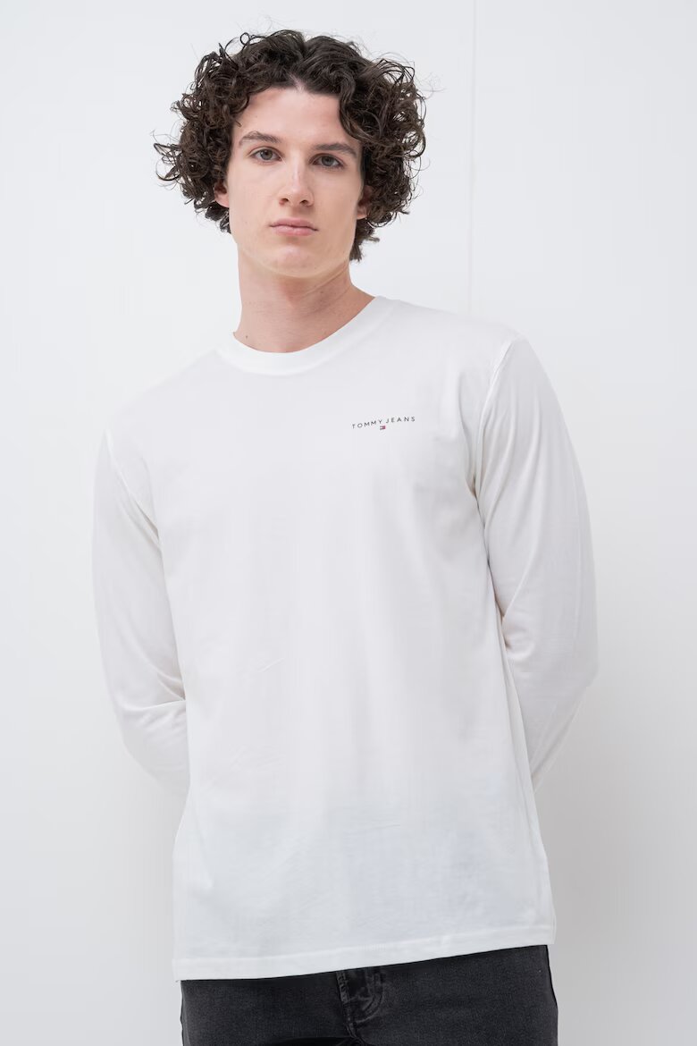 Tommy Jeans Слим блуза с овално деколте Бял