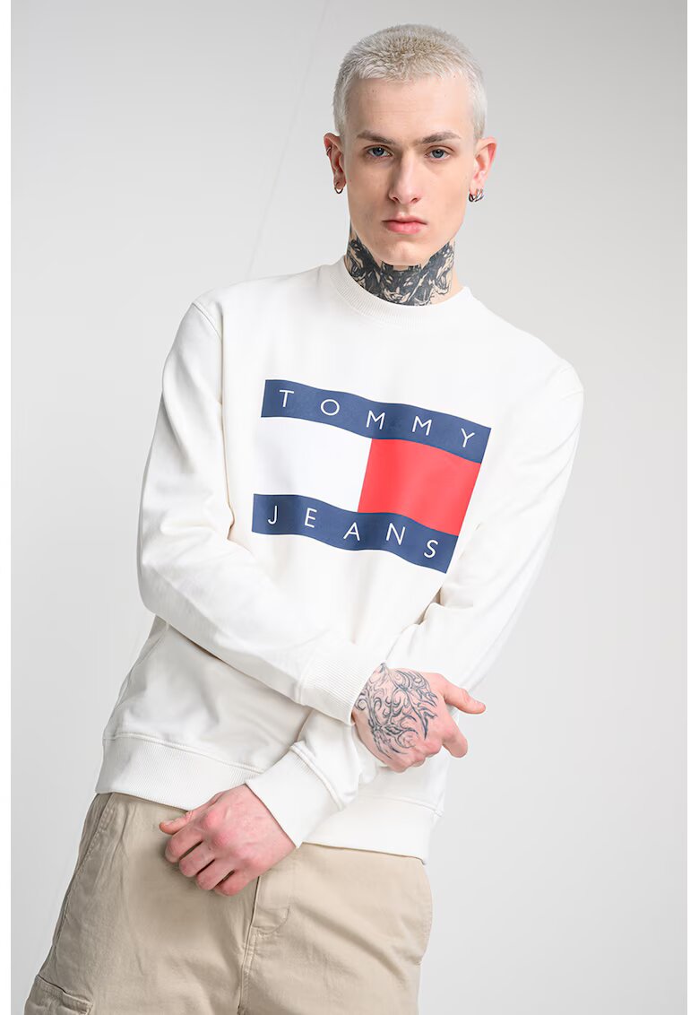 Tommy Jeans Стандартен суитшърт с лого - Бял