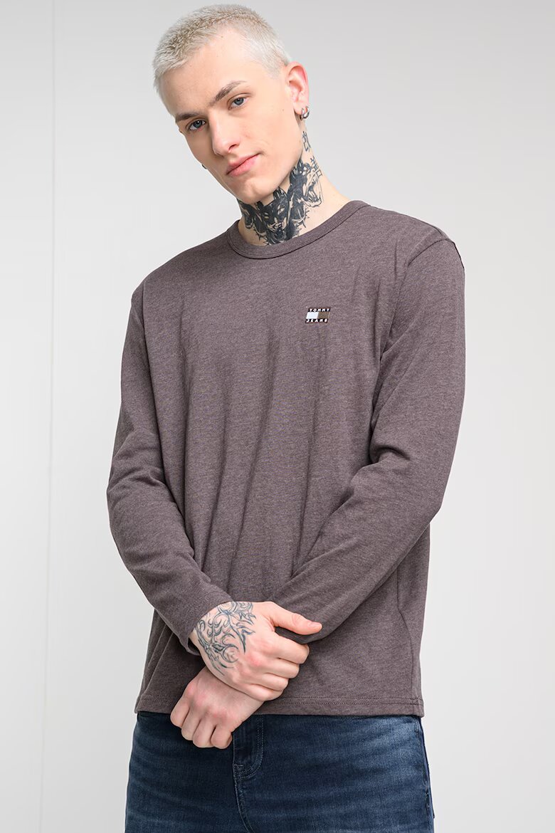 Tommy Jeans Стандартна блуза с пришито лого Кафяв меланж