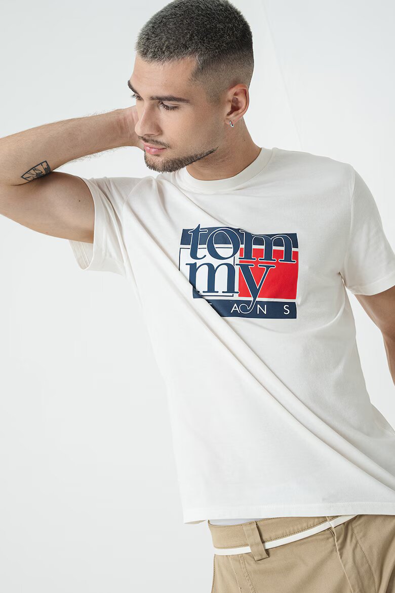 Tommy Jeans Стандартна тениска с фигурален принт Мръснобял/Тъмносин