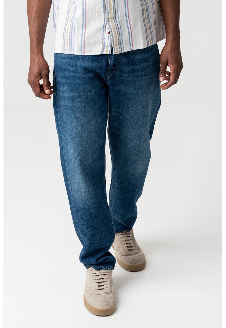 Tommy Jeans Свободни дънки Isaac