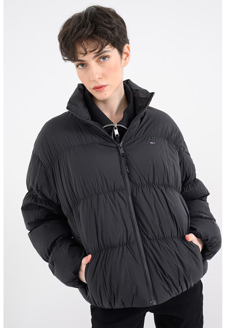 Tommy Jeans Ватирано зимно яке с лого - Черен
