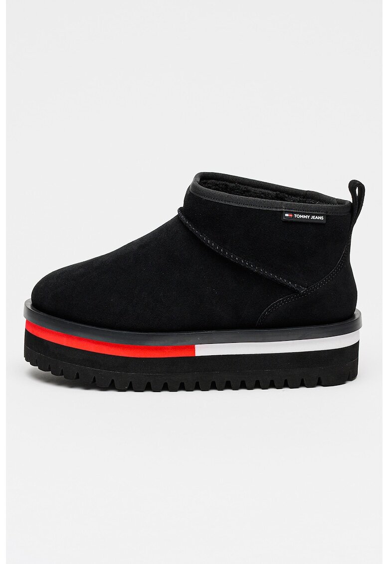 Tommy Jeans Велурени боти с равна платформа - Черен