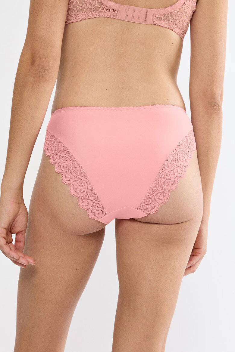 Triumph Бикини Amourette с дантела Пастелнорозов