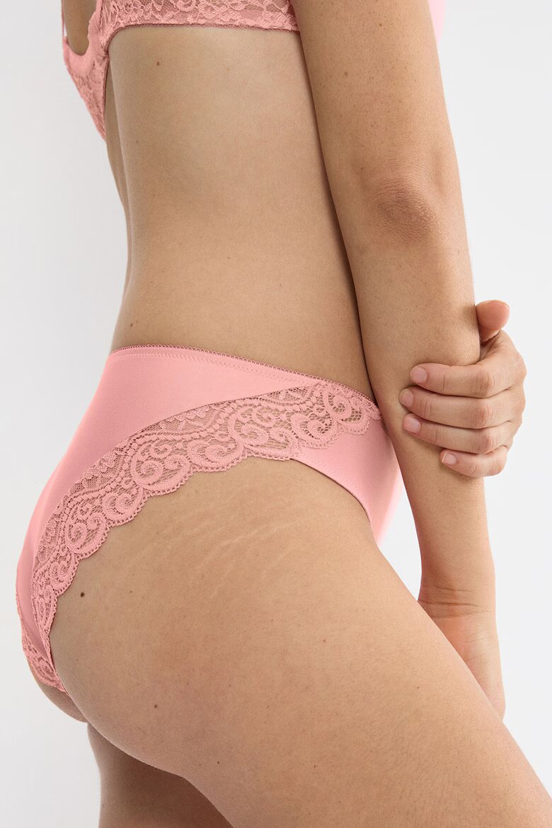 Triumph Бикини Amourette с дантела Пастелнорозов